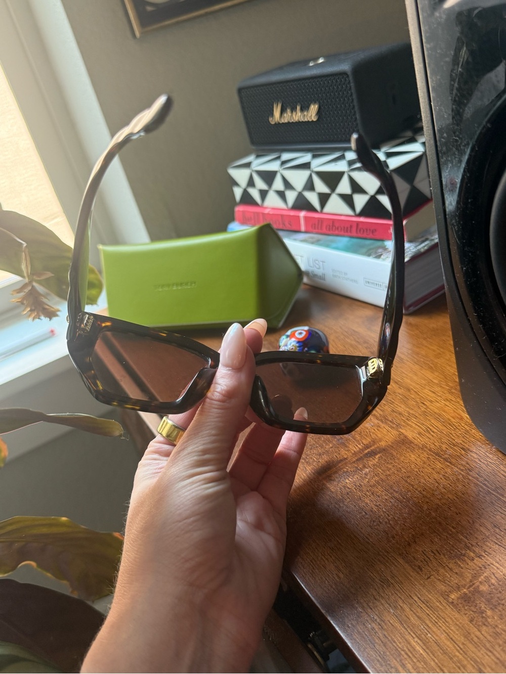 Tory Burch Tortoiseshell Brown Cat-Eye Sunglasses - Picture 7 of 8
